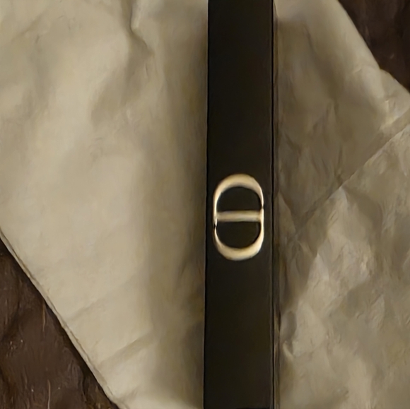 ROUGE DIOR ONSTAGE Lipstick In Fearless Brown Shine-NIB - Picture 3 of 4